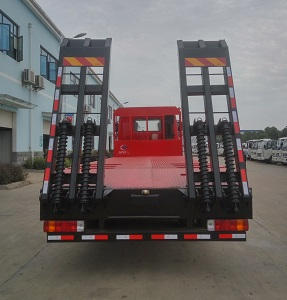 ���ǰ�ĺ��ƽ�����䳵